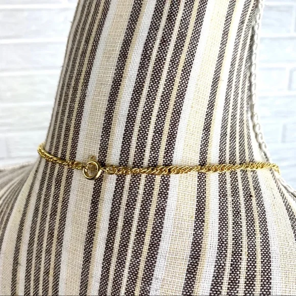 Vintage Sarah Coventry Gold & Maroon Necklace - Picture 6 of 7